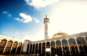 O número de ingleses que aceitaram o Islam dobrou nos últimos dez anos