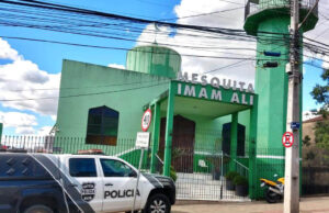 Mesquita é invadida e tem Alcorão queimado na cidade de Ponta Grossa no Paraná Mesquita Imam Ali, de Ponta Grossa