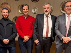 CDIAL realiza visita institucional a Câmara de Comércio Árabe-Brasileira Vice-Presidente do CDIAL, Ziad Ahmad Saifi em visita institucional ao Presidente da CCAB, William Adib Dib Junior, e Mohamad Orra Mourad, Secretário-Geral e Vice-Presidente de Relações Internacionais da CCAB.