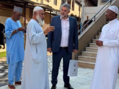 Vice-Presidente do CDIAL visita o Instituto Hamza e reforça cooperação entre instituições islâmicas em Moçambique O Vice-Presidente do CDIAL, Ziad Ahmad Saifi, realizou uma visita institucional ao Instituto Hamza, na cidade da Matola, em Moçambique. O encontro fortaleceu a cooperação entre as instituições e promoveu a troca de experiências sobre educação islâmica, formação de lideranças e desenvolvimento da comunidade muçulmana.